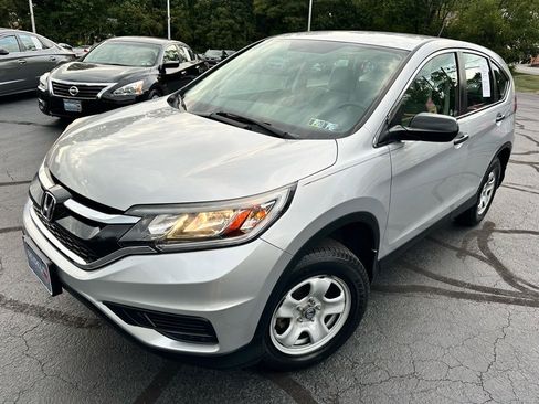 Used 2016 Honda CR-V LX image 2