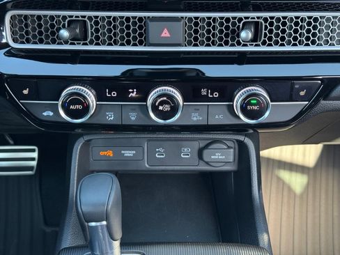 Certified 2025 Honda Civic FWD Hybrid Sedan image 14