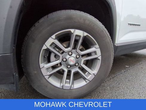 Certified 2025 GMC Terrain Elevation AWD/4WD image 33