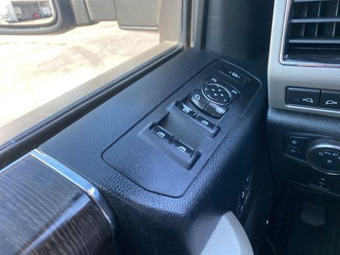 Used 2020 Ford F250 Lariat w/ FX4 Off-Road Package image 34