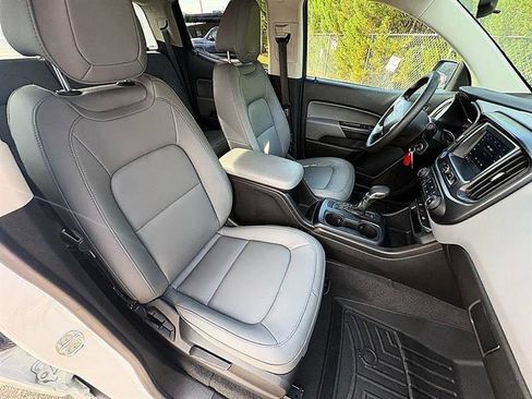 Used 2022 Chevrolet Colorado W/T image 25