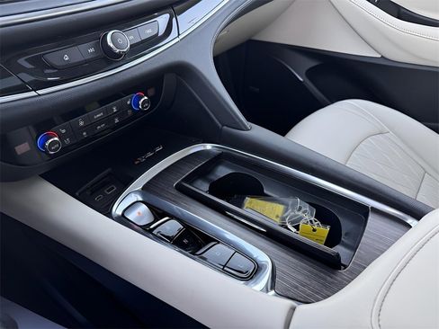 Used 2023 Buick Enclave Avenir w/ Avenir Technology Package image 31