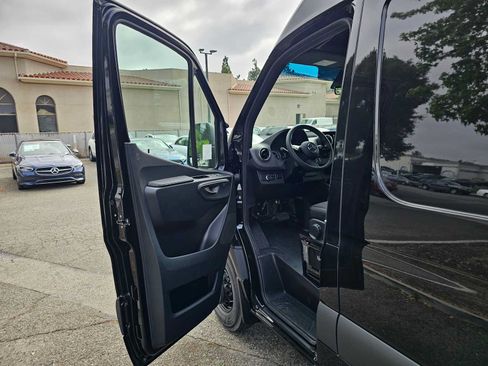 New 2025 Mercedes-Benz Sprinter 3500 image 19
