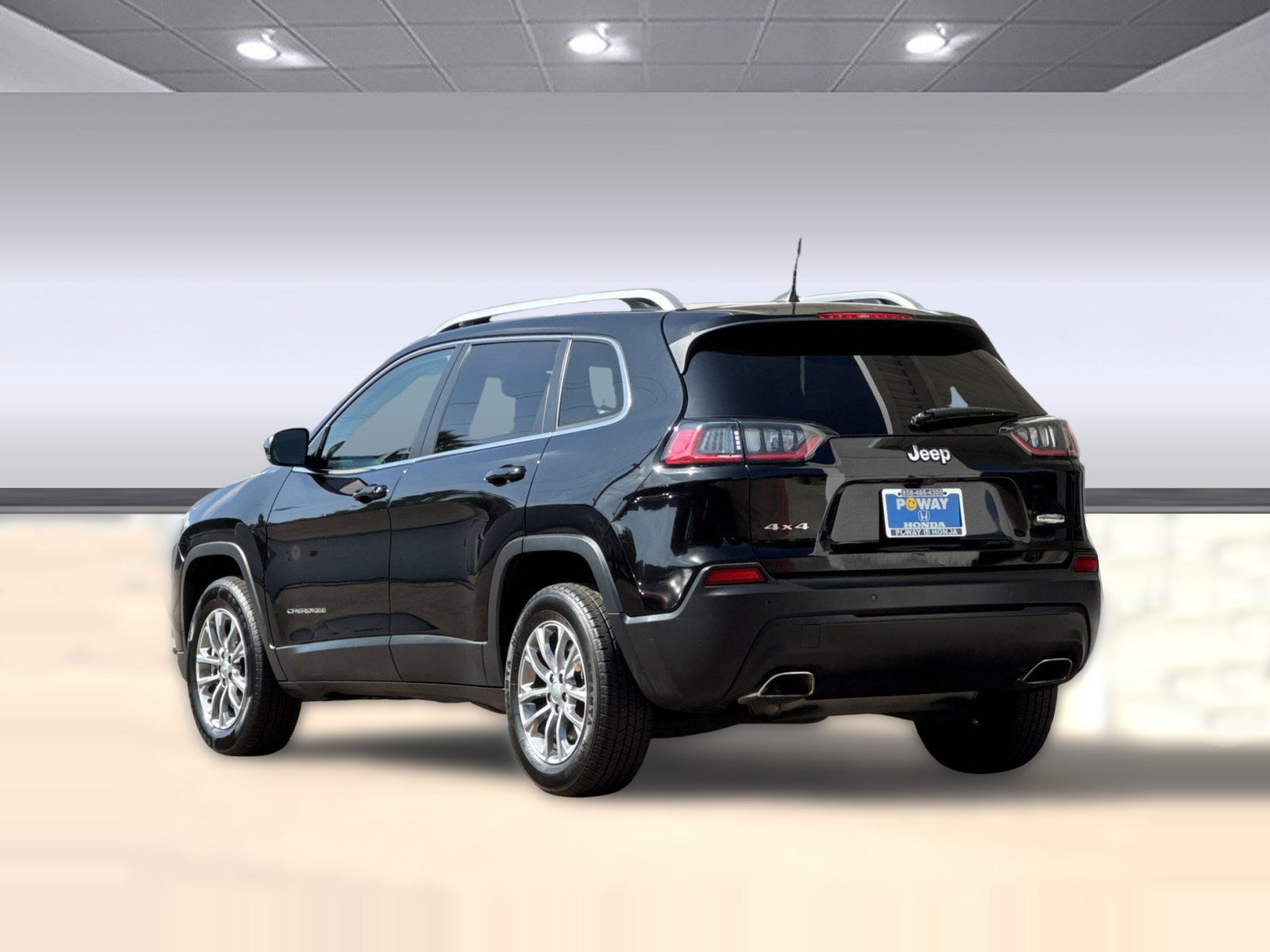 Used 2021 Jeep Cherokee Latitude Lux AWD/4WD image 3