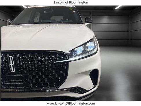 Certified 2025 Lincoln Aviator Reserve w/ Illumination Package image 15