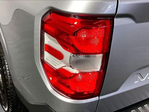 Used 2022 Ford Maverick XL FWD image 28