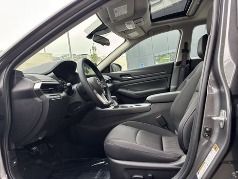 New 2025 Nissan Altima 2.5 SV w/ SV Special Edition Package image 11