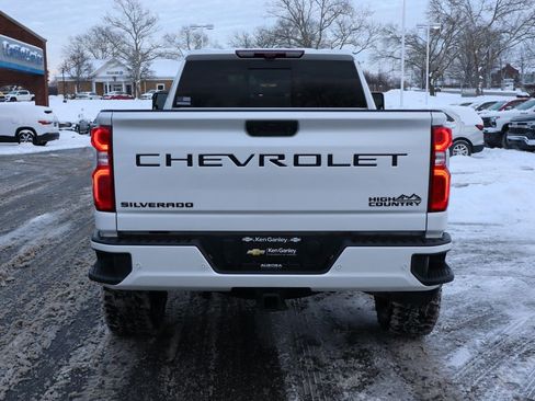 Used 2021 Chevrolet Silverado 2500 High Country w/ Technology Package image 38