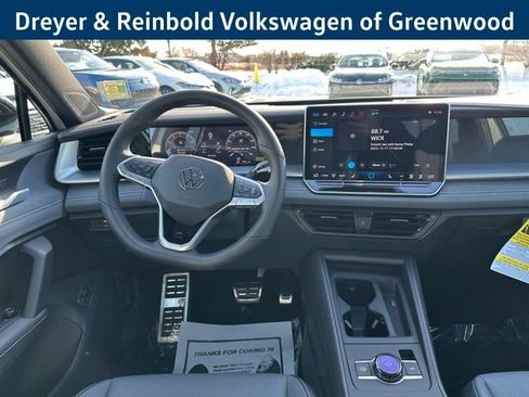 New 2026 Volkswagen Tiguan SE R-Line image 12