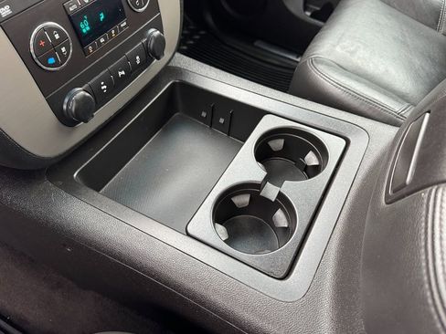 Used 2013 Chevrolet Silverado 3500 LTZ AWD/4WD image 22