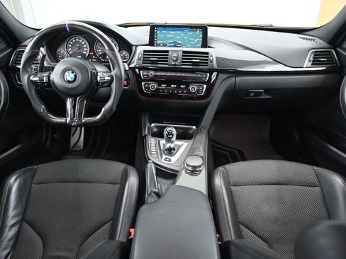 Used 2018 BMW M3 RWD image 31