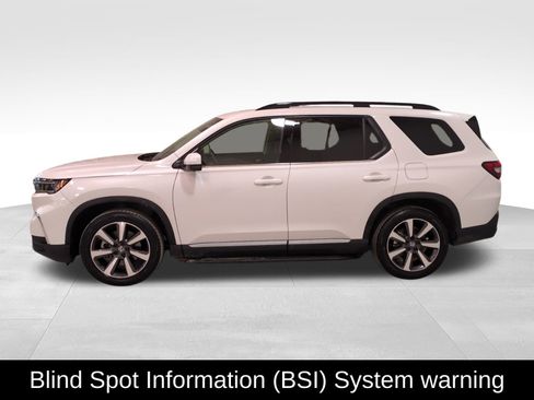 Used 2025 Honda Pilot Elite image 10