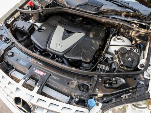 Used 2011 Mercedes-Benz ML 350 BlueTEC 4MATIC image 49