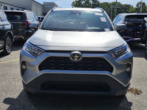 Used 2021 Toyota RAV4 XLE Premium FWD image 5