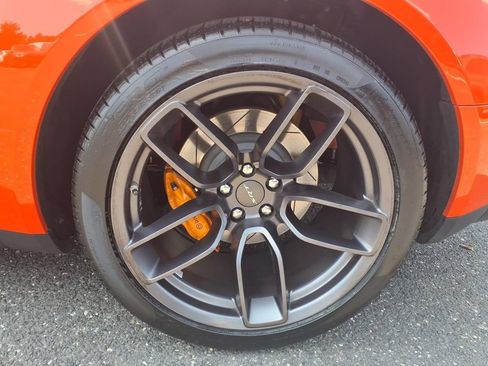 Used 2018 Dodge Challenger SRT Hellcat RWD image 17