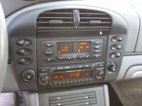 Used 2003 Porsche Boxster image 19