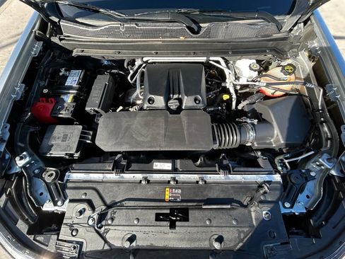 Used 2024 Chevrolet Colorado Z71 w/ Z71 Convenience Package 2 image 31