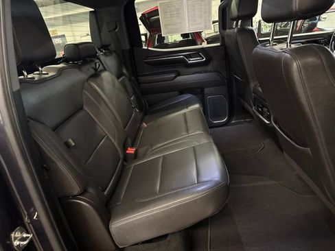 Used 2023 GMC Sierra 1500 SLT w/ SLT Premium Package AWD/4WD image 25