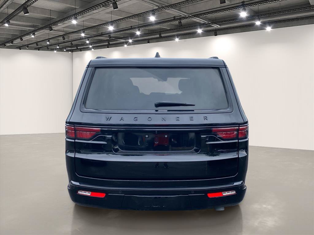 Used 2024 Jeep Wagoneer Series II AWD/4WD image 6