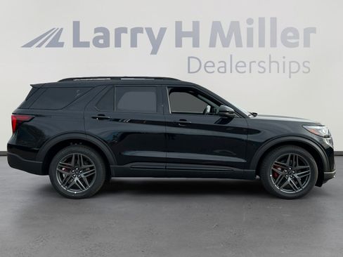 New 2026 Ford Explorer ST w/ Sun And Sound Package AWD/4WD image 6