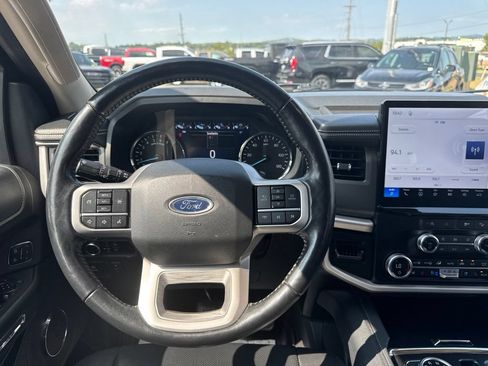 Used 2024 Ford Expedition XLT AWD/4WD image 20