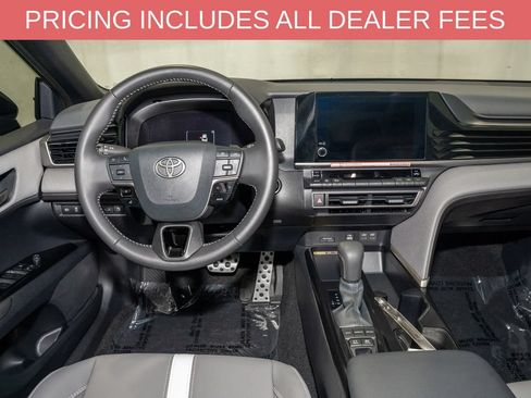 Used 2026 Toyota Camry SE w/ Convenience Package FWD image 6