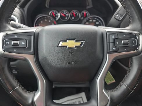 Used 2023 Chevrolet Silverado 2500 LT AWD/4WD image 23