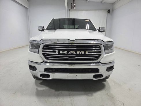Used 2023 RAM 1500 Laramie AWD/4WD image 3