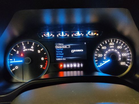 Used 2015 Ford F150 XLT w/ Equipment Group 301A Mid RWD image 23
