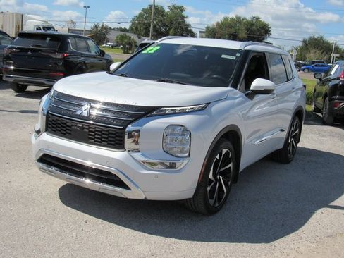 Used 2022 Mitsubishi Outlander SEL image 9