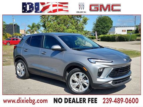Certified 2024 Buick Encore GX Preferred w/ Comfort Package FWD image 1