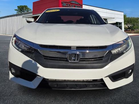 Used 2016 Honda Civic Touring image 8