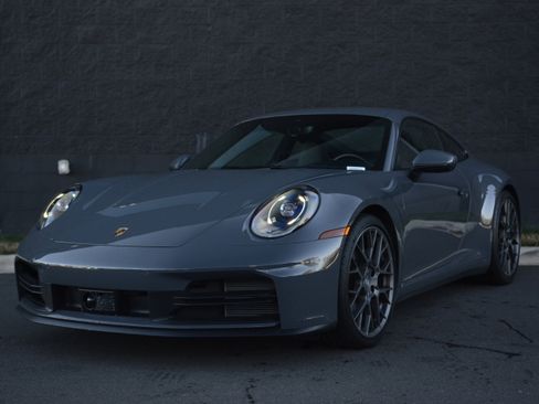 Certified 2025 Porsche 911 Carrera image 39