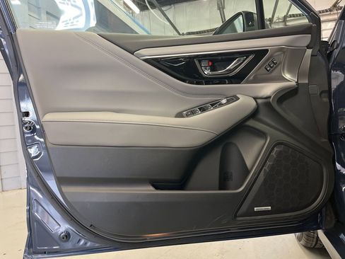 Certified 2025 Subaru Legacy Limited image 9