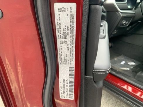 New 2025 Jeep Grand Cherokee L Altitude image 36