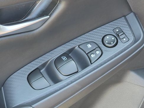 Used 2025 Nissan Sentra SV w/ All-Weather Package FWD image 13