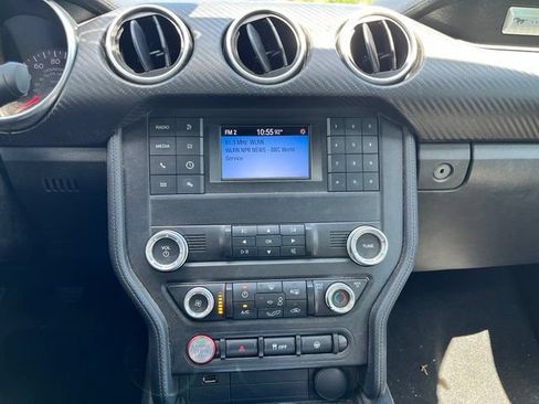 Used 2019 Ford Mustang Convertible RWD image 10