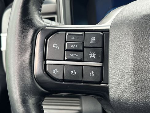 Used 2025 Ford F350 Platinum image 28