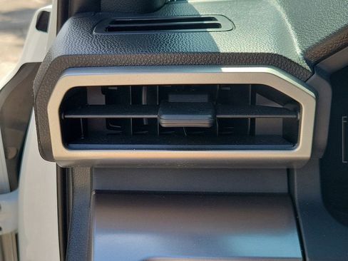 Used 2024 Toyota Tacoma SR5 w/ SR5 Upgrade Package RWD image 32