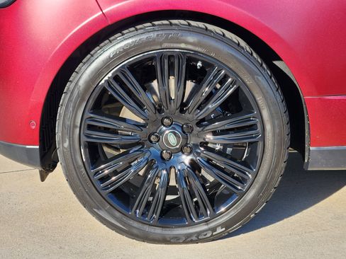 Used 2019 Land Rover Range Rover Long Wheelbase Supercharged image 9