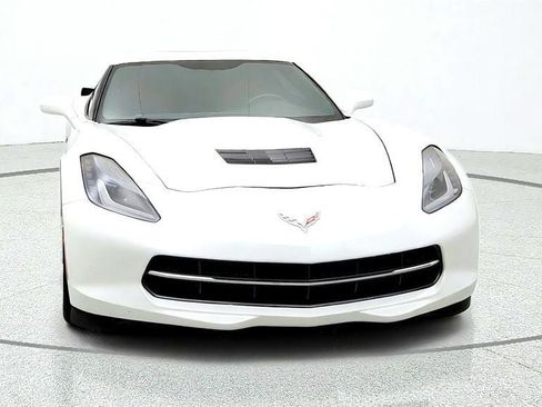 Used 2015 Chevrolet Corvette Stingray Coupe RWD image 2