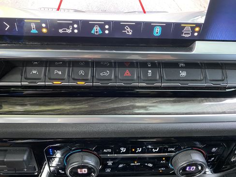 Used 2023 Chevrolet Silverado 1500 LTZ RWD image 28