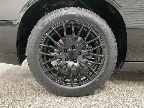 Used 2011 Dodge Challenger 2d Coupe image 22