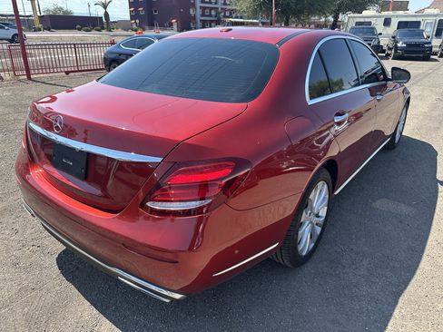 Used 2017 Mercedes-Benz E 300 image 5