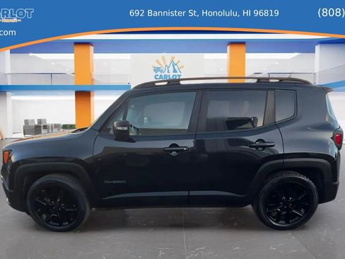 Used 2017 Jeep Renegade Altitude FWD image 12