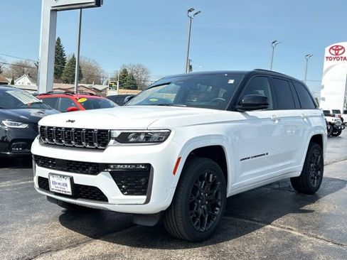 New 2026 Jeep Grand Cherokee Summit AWD/4WD image 6