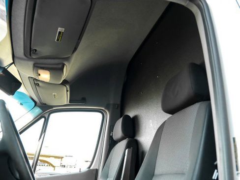 Used 2013 Mercedes-Benz Sprinter 3500 image 20