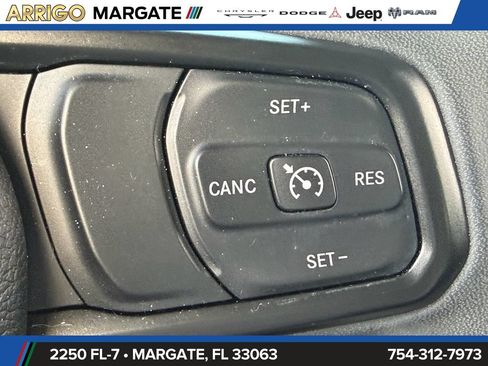 Used 2023 Jeep Wrangler Unlimited Sport AWD/4WD image 29