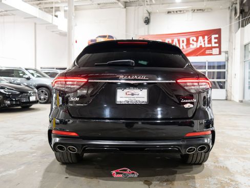 Used 2021 Maserati Levante S AWD/4WD image 6