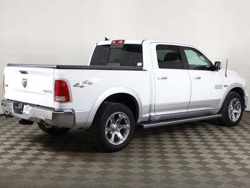 Used 2017 RAM 1500 Laramie w/ Convenience Group AWD/4WD image 9